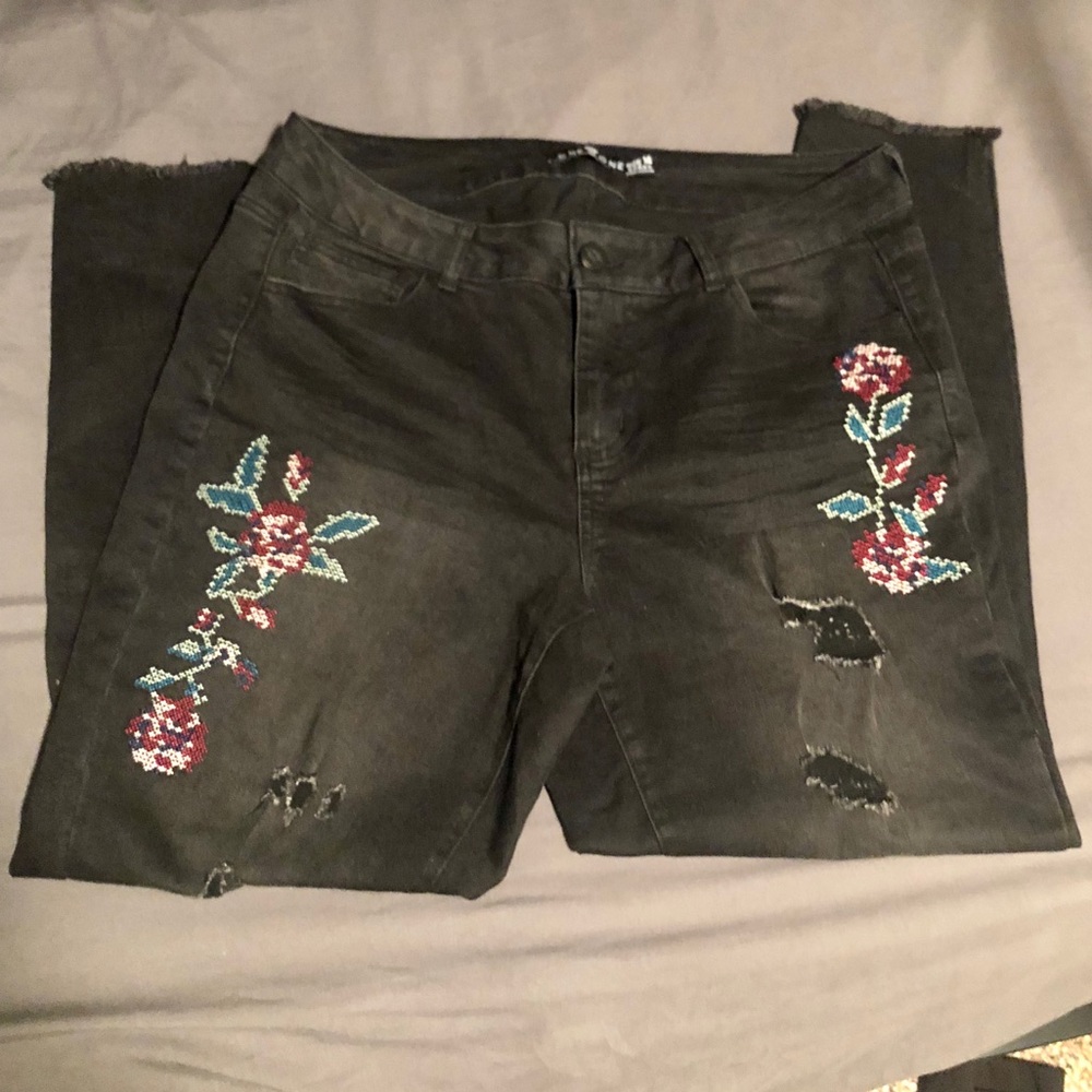 One5one | Plus Size Flower Skinny Jeans